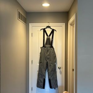 Men’s Spyder ski pants - ready to hit the slopes.